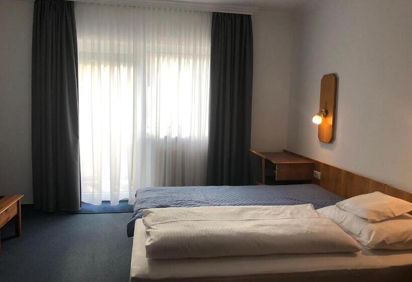 חדר משפחתי, Landhotel Gasthof Zur Krone