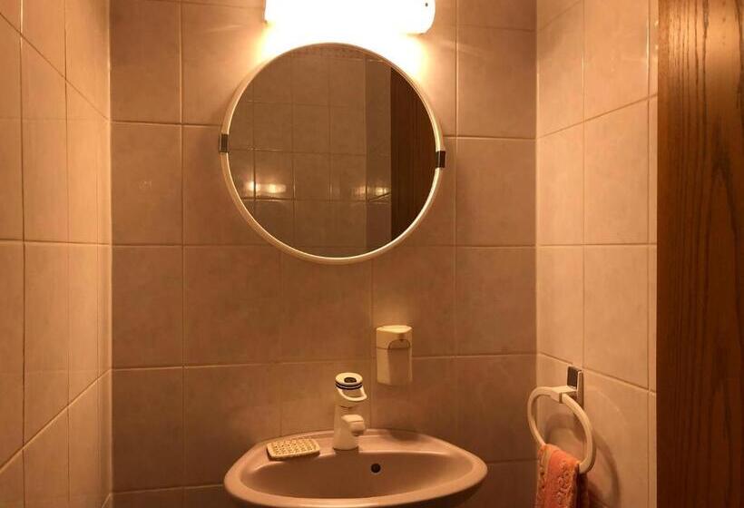 דירת שלושה חדרים, Landhotel Gasthof Zur Krone