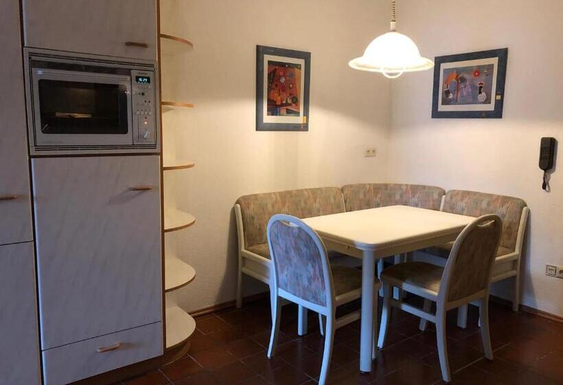 דירת שלושה חדרים, Landhotel Gasthof Zur Krone