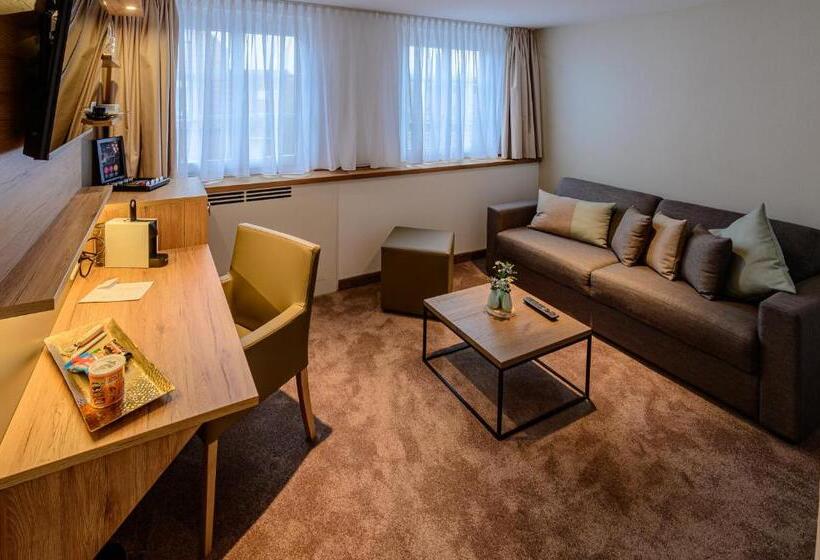 סוויטת ג'וניור, Landhotel Jagdschlösschen