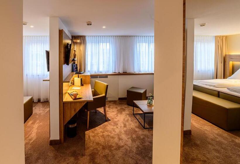 Полулюкс, Landhotel Jagdschlösschen