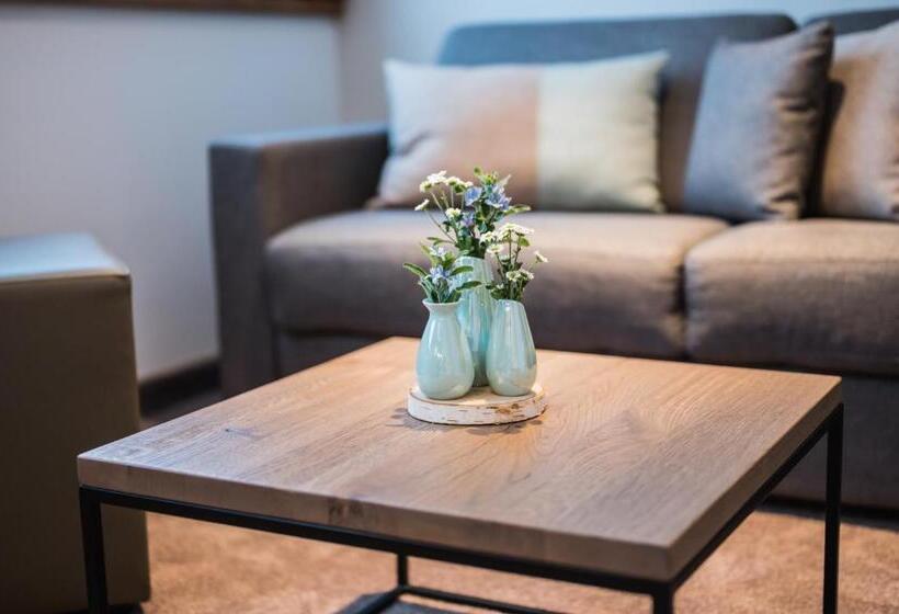 סוויטת ג'וניור, Landhotel Jagdschlösschen