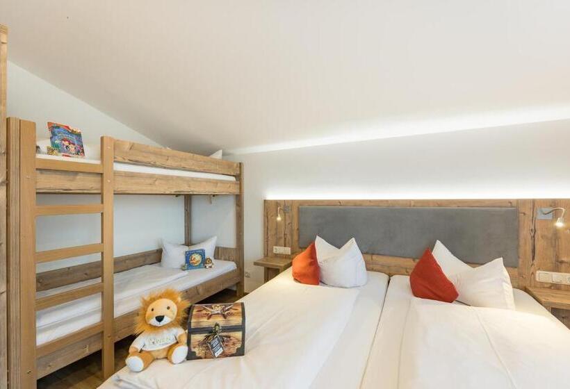 Семейный Номер Вид на Горы, Familienhotel Löwen