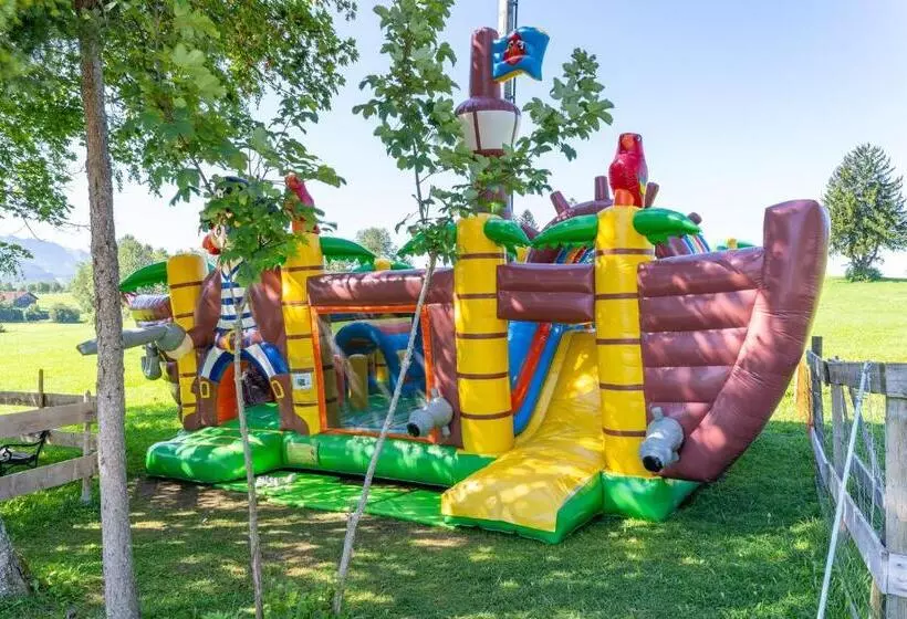 آپارتمان 1 خوابه با بالکن, Familienhotel Löwen