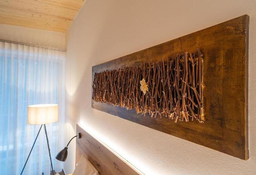 Quarto Deluxe com Balcão, Weinhotel Pfeffer & Salz