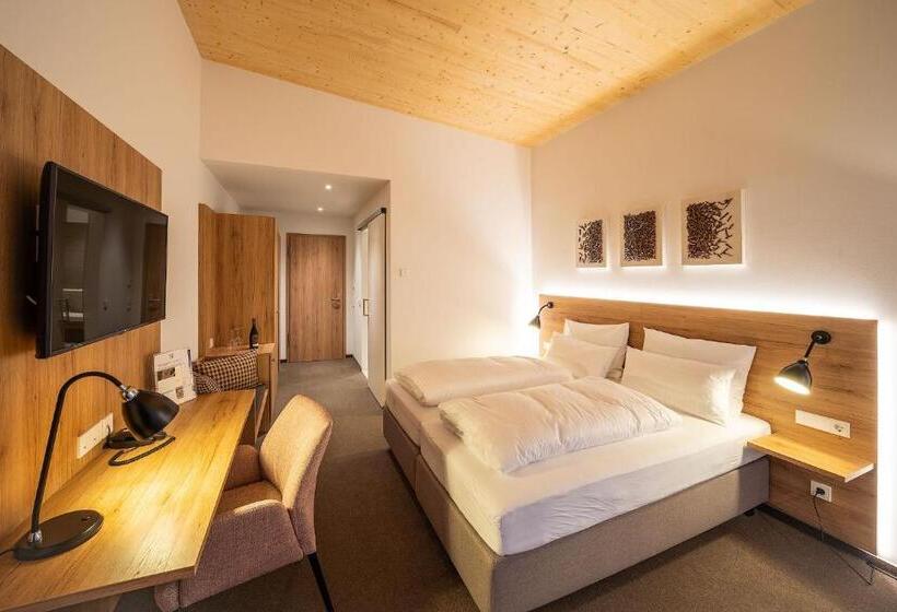 Quarto Deluxe com Balcão, Weinhotel Pfeffer & Salz