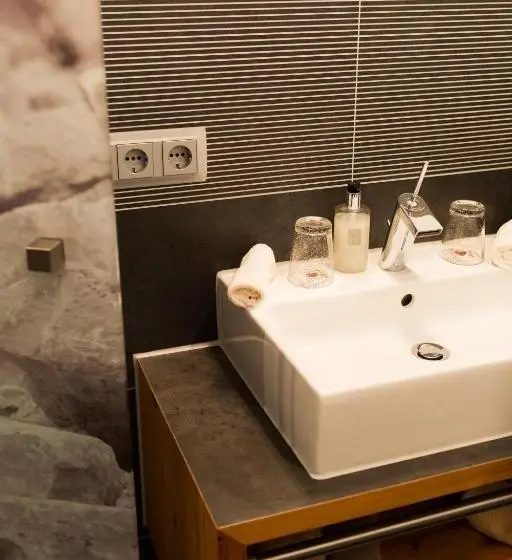 スタンダードルーム, Berghotel Schlossanger Alp