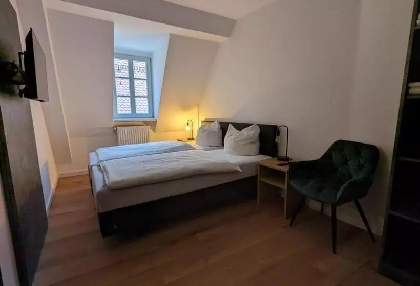 اتاق استاندارد, Casa Italia