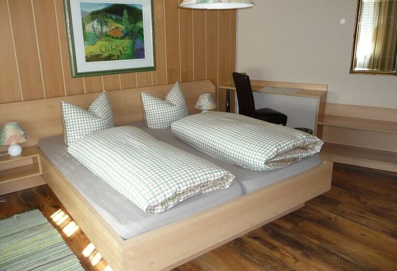 Номер Стандарт, Garni Zur Krone