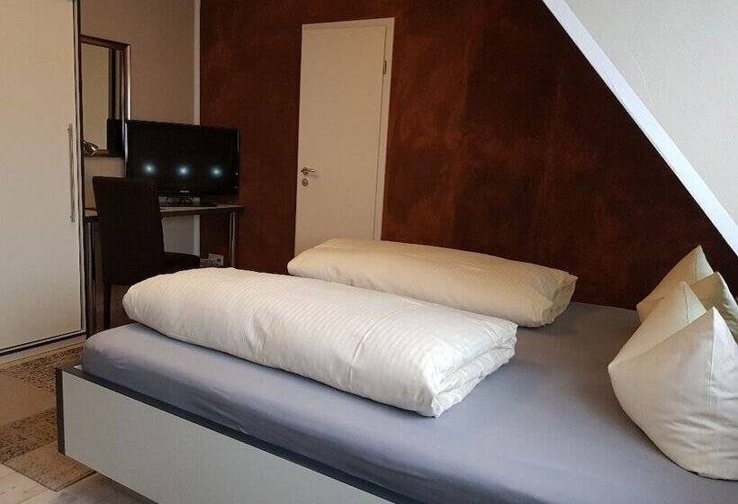 Номер Стандарт, Garni Zur Krone