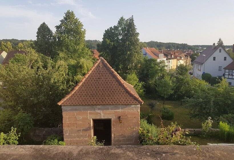 Семейный Номер, Garni Zur Krone
