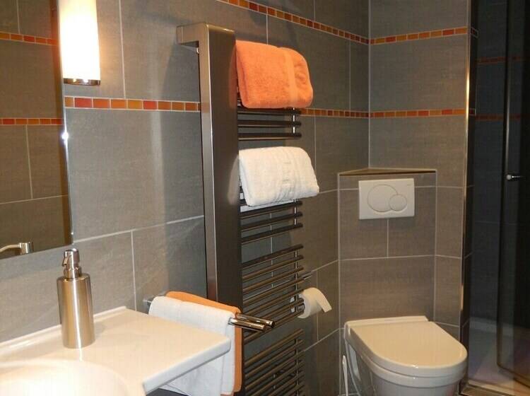 Семейный Номер, Garni Zur Krone