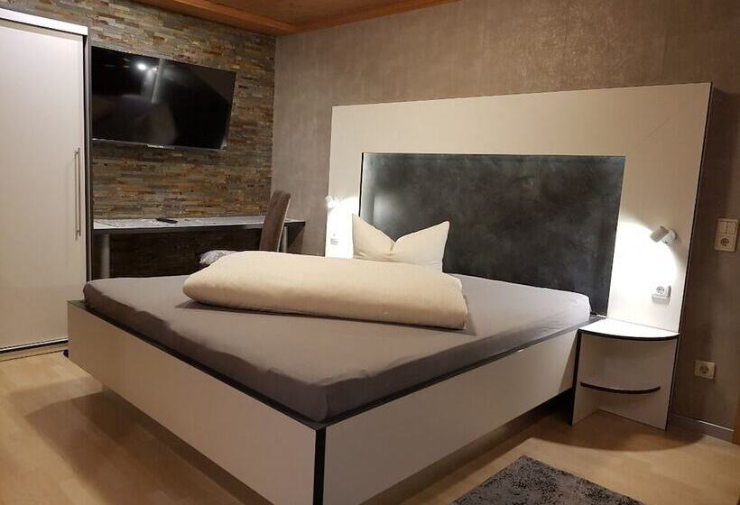 Семейный Номер, Garni Zur Krone