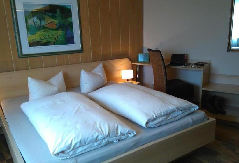 Номер Стандарт, Garni Zur Krone