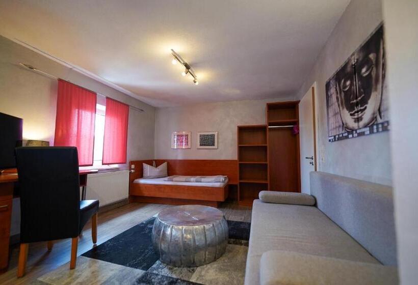 Семейный Номер, Garni Zur Krone