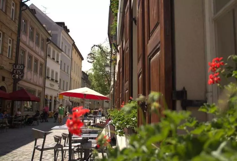 اتاق لوکس, Gasthof Wilde Rose