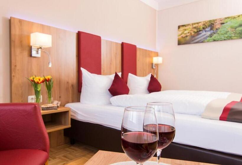 Номер Стандарт с Балконом, Genusshotel Zum Wendl