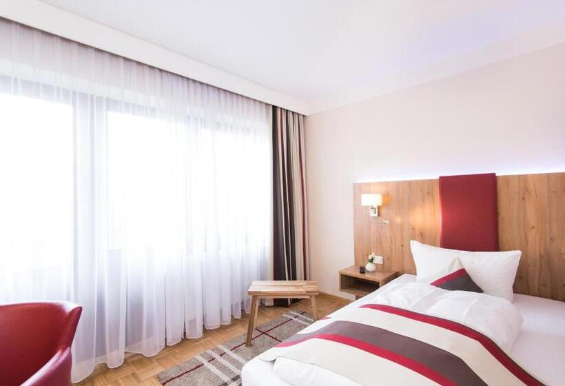 Номер Стандарт Индивидуальный с Балконом, Genusshotel Zum Wendl