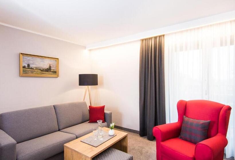 带露台的小型套房, Genusshotel Zum Wendl