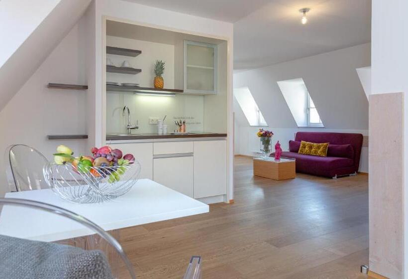 수피리어 룸, Hezelhof