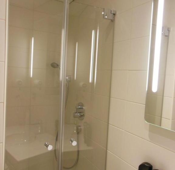 غرفة قياسية, & Restaurant Zum Ochsen  Ox Distillery