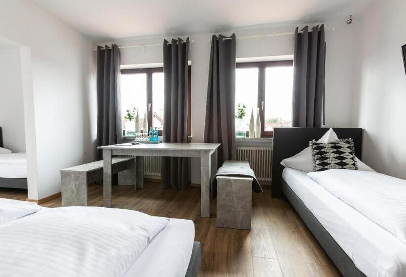 غرفة عائلية, & Restaurant Zum Ochsen  Ox Distillery