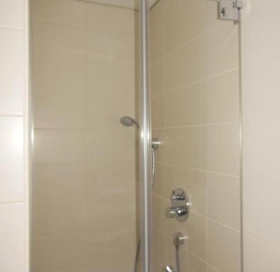 غرفة قياسية, & Restaurant Zum Ochsen  Ox Distillery