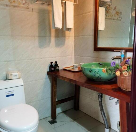 패밀리 룸, Riverside Retreat