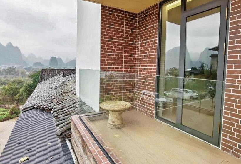 스탠다드 발코니 룸, Riverside Retreat