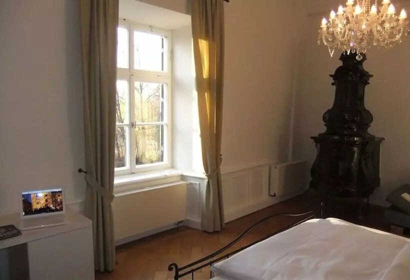 اتاق استاندارد, Schlossparkhotel Mariakirchen
