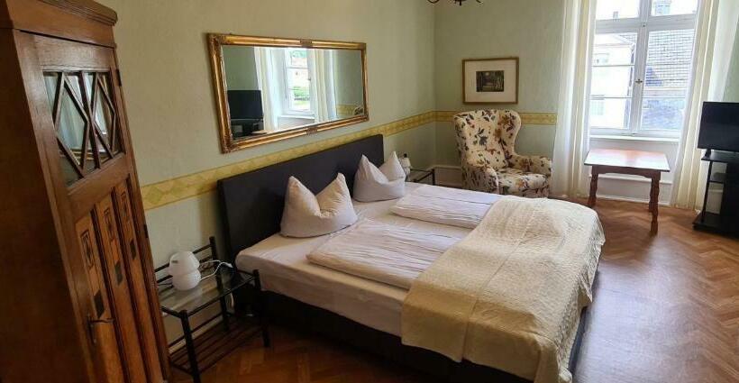 スタンダードルーム, Zum Schwan