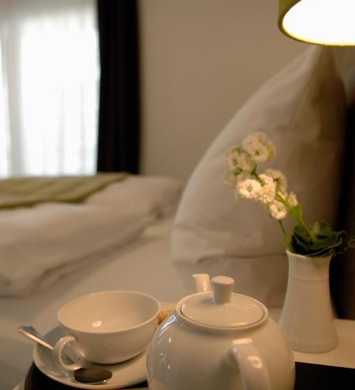 Трехместный Номер Стандарт с Балконом, Zum See Garni