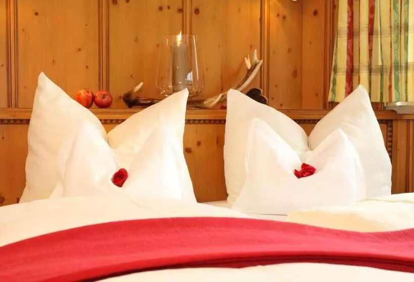 اتاق استاندارد با بالکن, Landhotel Alphorn