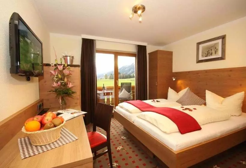 اتاق استاندارد با بالکن, Landhotel Alphorn