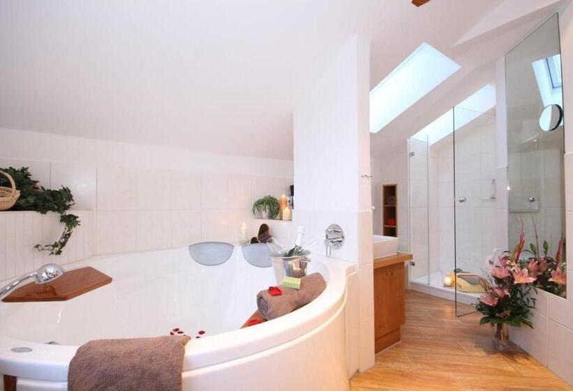 주니어 스위트, Landhotel Alphorn