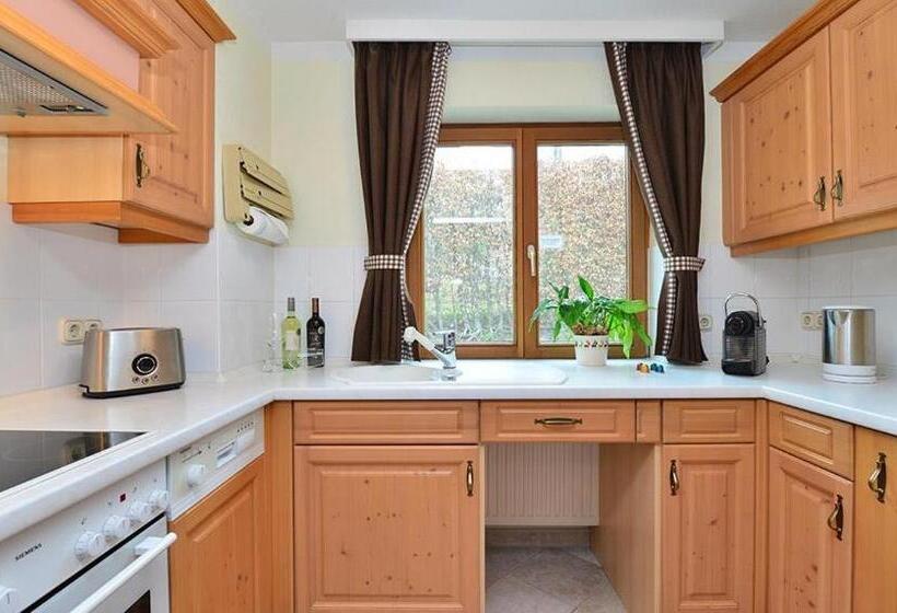 침실 2개 아파트, Landhotel Alphorn