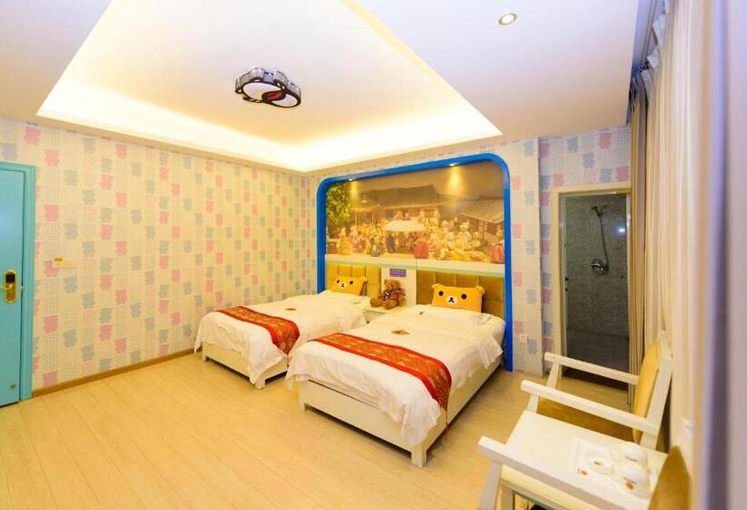 Standart Oda, Mount Emei Teddy Bear Hotel玩具熊酒店