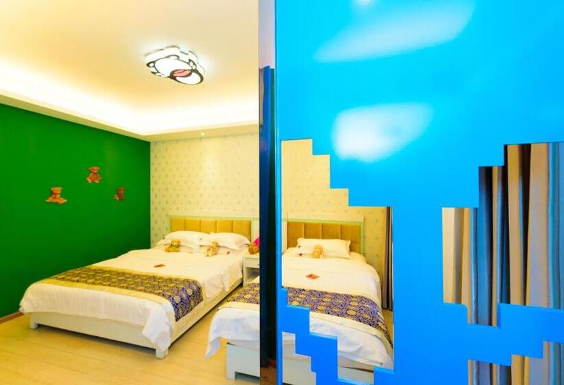 Aile Odası, Mount Emei Teddy Bear Hotel玩具熊酒店