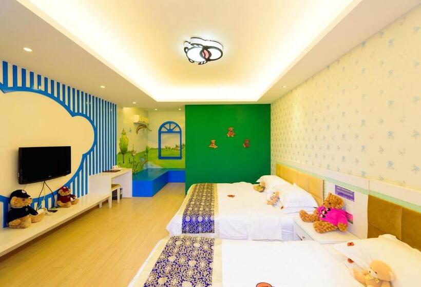 Aile Odası, Mount Emei Teddy Bear Hotel玩具熊酒店