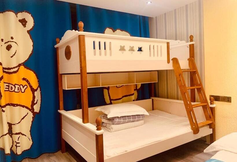 Aile Odası, Mount Emei Teddy Bear Hotel玩具熊酒店