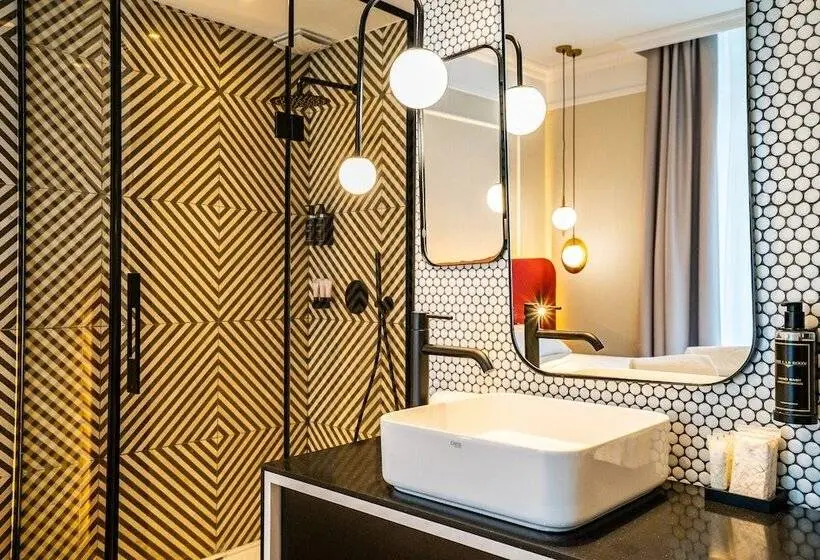 سوئیت 2 خوابه, Smartrental Collection Gran Via Capital
