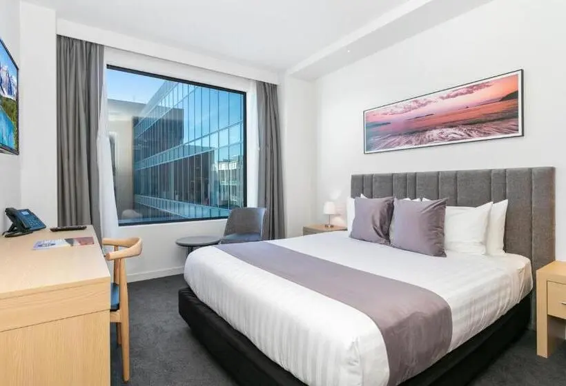 استودیوی استاندارد, Christchurch City