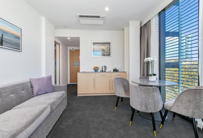 جناح إدارى, Christchurch City