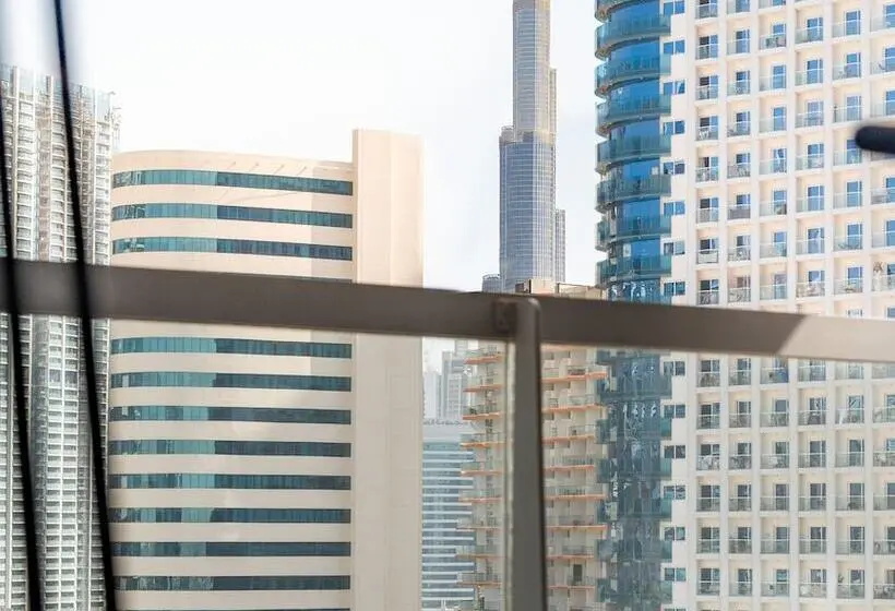 اتاق لوکس با بالکن, The First Collection Dubai Business Bay