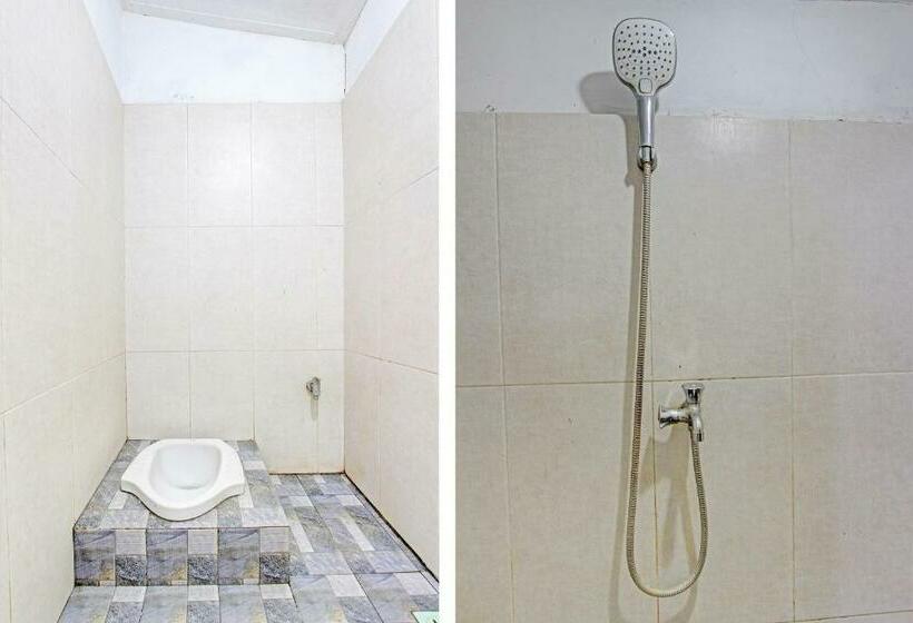 Трежместный Номер Economy, Spot On 91521 Mayong Guesthouse