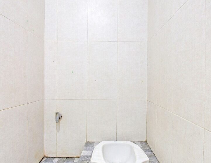 经济型三人房间, Spot On 91521 Mayong Guesthouse