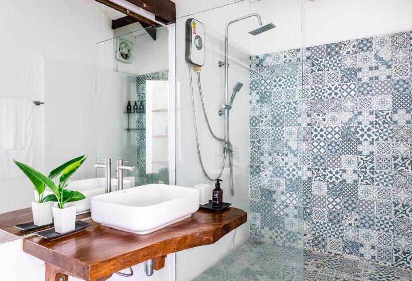 اتاق سوپریور با چشمانداز دریا, Vikasa Yoga Retreat