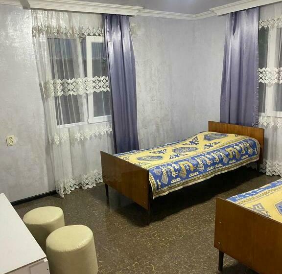 اتاق استاندارد با چشم‌انداز باغ, Sanny Kobuleti