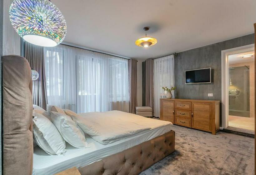 豪华房间, Iris Predeal