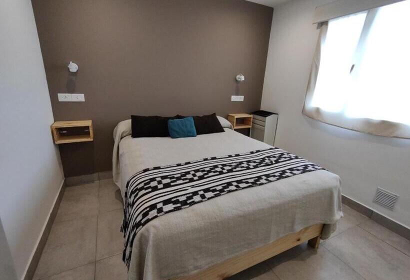 חדר בסיסי, Amigo Del Mundo